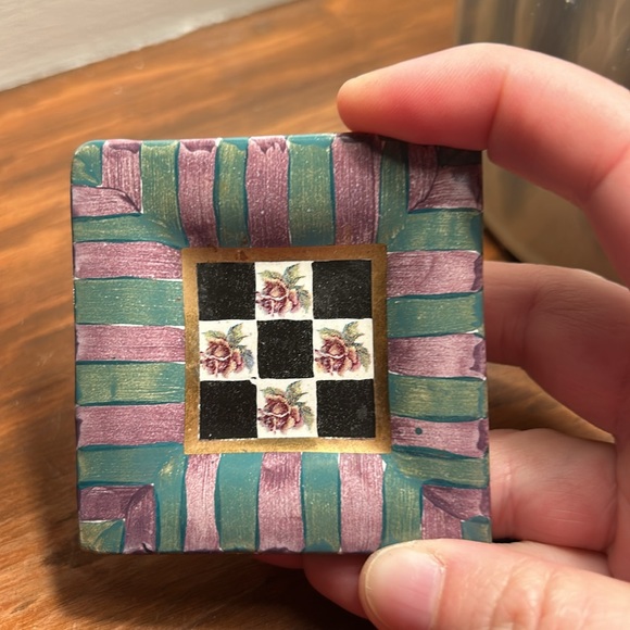 Two Mackenzie Childs Knobs - Picture 3 of 4